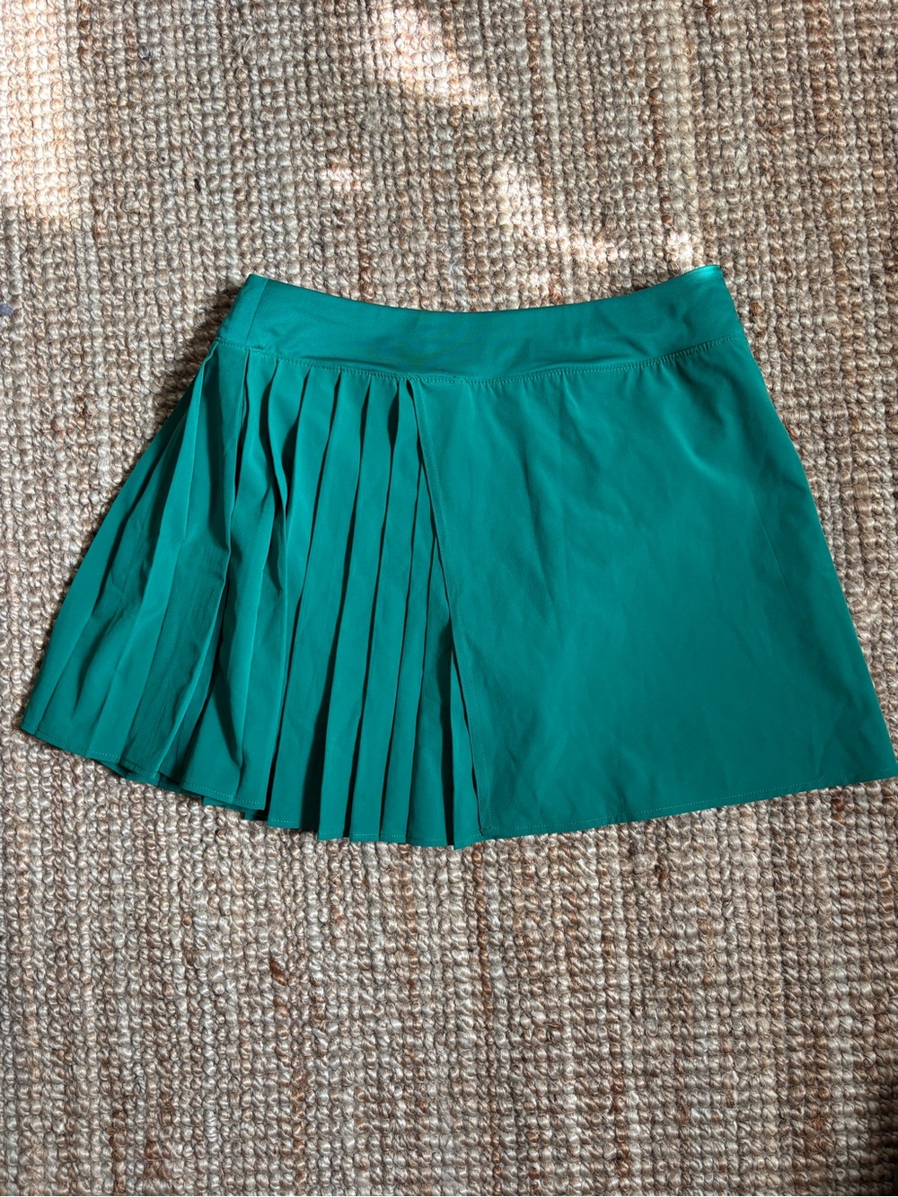 Lole Tennis Pickleball Skirt Green size medium new condition.